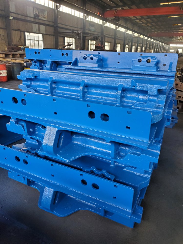 洛陽遠見礦山設備廠家供應刮板機偏轉(zhuǎn)槽10667702設備 - 愛企查